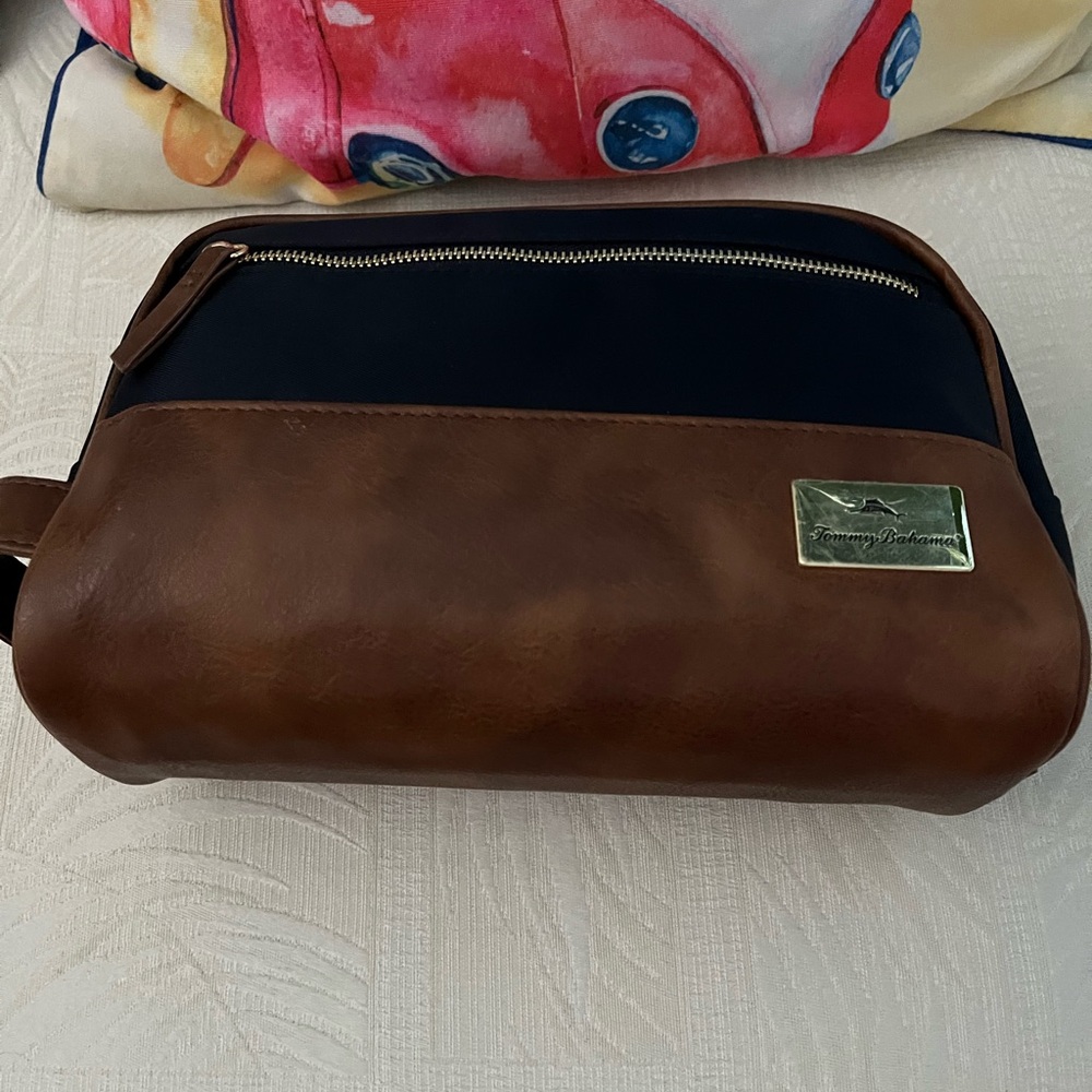 Tommy Bahama Travel Bag New Never Used with Tags